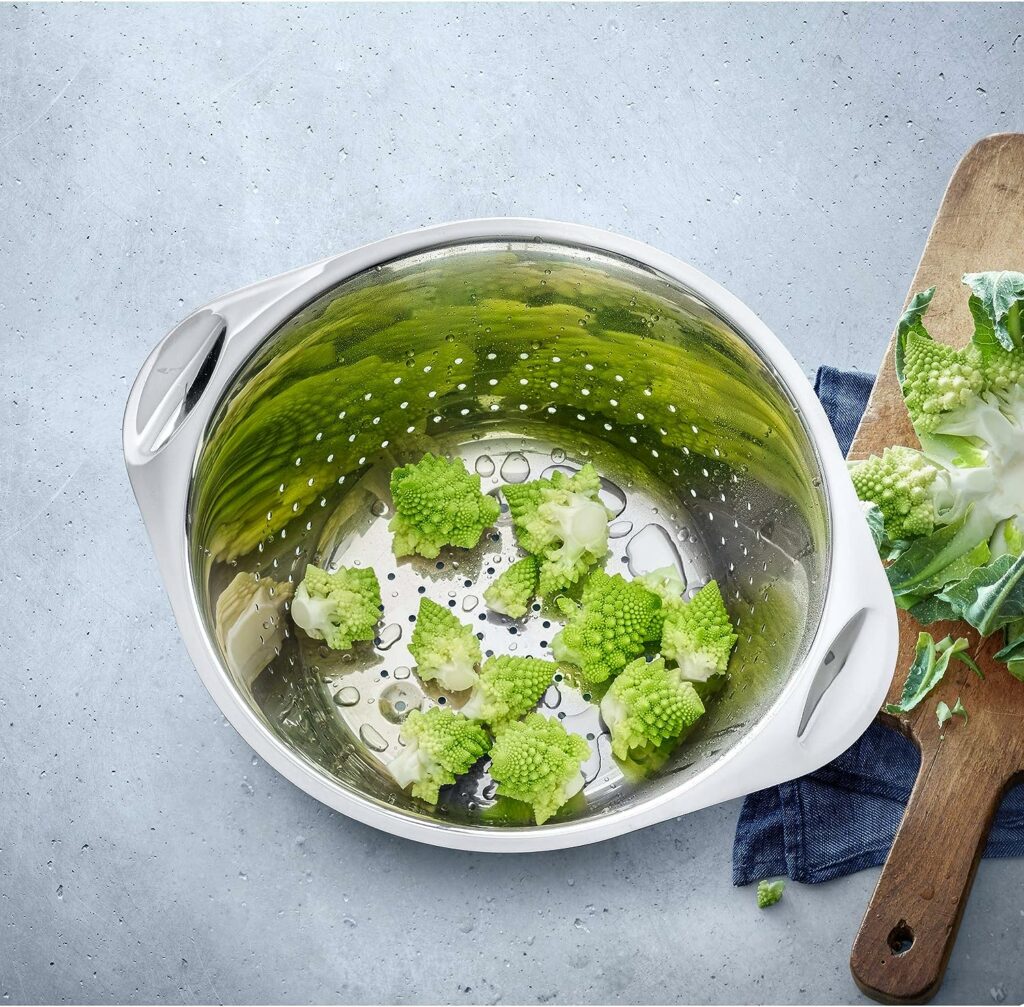 Salatdurchschlag aus Edelstahl statt aus Plastik